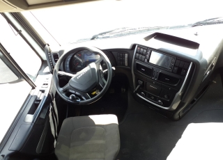 Cabeza tractora IVECO AS440S48TP, 
Hi Way, 
Euro6, 
Automática con intarder, 
Del año 2015, 
Con 573.755km.
Neumáticos 315/80R22.5  Precio 28.500€+IVA, con tractora reacondicionada y con 12 meses de garantía de cadena cinemática.