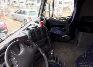 Tractor head IVECO STRALIS AS440S48TP, automatic with intarder, 1.228.724km, year 2003.