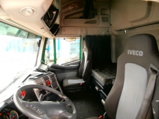 Cabeza tractora IVECO AS440S50TP, automática con intarder, del año 2012, con 471.313km, con 12 meses de garantía de cadena cinemática y ADR completo.