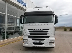 Cabeza tractora IVECO AS440S50TP automática, del año 2011, 512.850km, en muy buenas condiciones, con 12 meses de garantía de cadena cinemática.