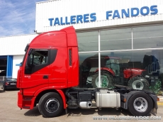 Cabeza tractora IVECO AS440S50TP automática, del año 2010, solo 477.671km, en muy buenas condiciones, con 12 meses de garantía de cadena cinemática.