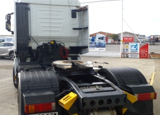 Cabeza tractora IVECO AS440S50TP, 
Cube, 
Automática con intarder, 
Del año 2008, 
Con 989.412km,
Neumáticos 385/65R22.5 y 315/80R22.5,
Con Equipo Hidráulico y techo medio


Precio 9.500€+IVA  SIN garantía.