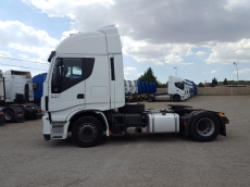 Tractor head IVECO AS440S50TP, automatic with retarder, year 2014, with 464.097km.