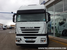 Used tractor head IVECO AS440S50TP, automatic with retarder, year 2010, with 298.627km.