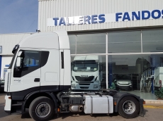 Cabeza tractora IVECO AS440S50TP, automática con intarder, del año 2010, con 782.566km, en muy buen estado.