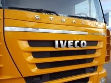 Cabeza tractora IVECO AS440S50TP, automática con intarder, del año 2012, con 445.461km, con 12 meses de garantía de cadena cinemática.