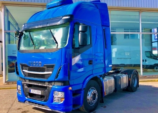 Tractor head IVECO 
AS440S51TP EVO, Hi Way, 
automatic wit retarder, 
year 2017, 
with 428.000km.
