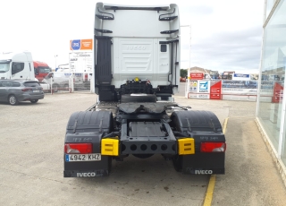 Tractor head IVECO AS440S57TP, 
EVO Hi Way, 
Euro6,
Automatic with retarder, 
year 2018,
with 447.448km.