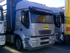 Cabeza tractora usada marca IVECO Stralis AT440S45TP, automática con intarder.