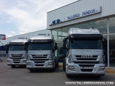 Cabezas tractoras usadas IVECO AT440S45TP, automáticos con intarder, del año 2011, con menos de 200.000km.