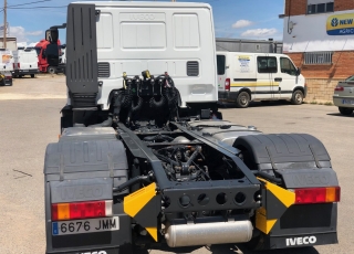 Tractor head IVECO AT440S46T/FP CT, Hi Road, Euro6, automatic with retarder, year 2016, with 371.191km.