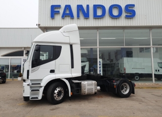 Tractor head 
IVECO 
AT440S46TP Hi Road EVO Euro6, 
automatic with retarder, 
year 2017, 
with 607.520km.