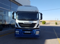 Cabeza tractora IVECO Hi Road AT440S46T/P, automática, del año 2013, con 456.826km, con 12 meses de garantía de cadena cinemática.