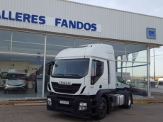 Tractor head IVECO Hi Road AT440S46T/P, automatic with retarder, year 2013, with 487.540km.
