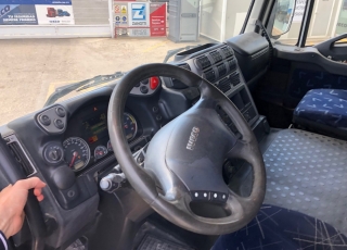Tractor head IVECO AT440S46TP, automatic with retarder, year 2012, with 990.434km.