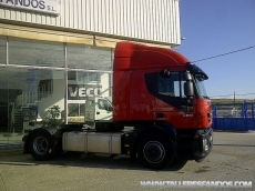 Tractor head AT440S48TP, automatic with retarder, euro 5, year 2010, 305.000km, 2 beds, red colour, good tyres 315/70R22.15.