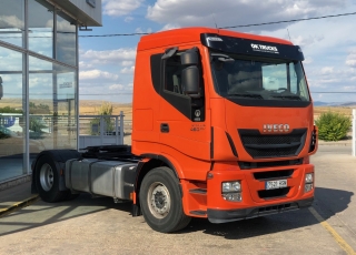 Tractor head IVECO Hi Way AS440S46T/P, automatic with retarder,  year 2013, with 458.102km.
