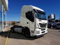 Tractor head IVECO Hi Way AS440S46T/P, automatic with retarder, adr, year 2014, with 628.362km with ADR.