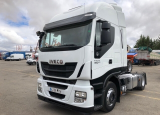Tractor head IVECO Hi Way AS440S46T/P EEV, automatic with retarder, year 2013, with 367.190km.
