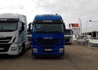 Tractor head IVECO Hi Way AS440S46T/P, automatic with retarder,  year 2014, with 434.750km.