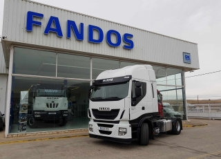 Tractor head IVECO Hi Way AS440S46T/P, automatic with retarder,  year 2013, with 443.500km.