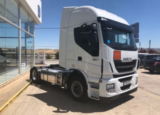 Tractor head IVECO Hi Way AS440S46T/P, automatic with retarder, ADR, year 2014, with 265.833km.
