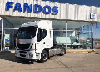 Tractor head IVECO Hi Way AS440S46T/P, automatic with retarder, ADR, year 2014, with 287.473km.