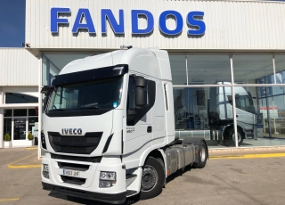 Tractor head IVECO Hi Way AS440S46T/P, automatic with retarder, year 2015, with 175.607km.