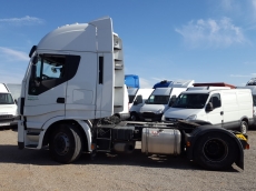 Tractor head IVECO Hi Way AS440S46T/P ECO, automatic with retarder, year 2013, with 322.008km.
