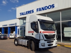 Cabeza tractora IVECO Hi Way AS440S46T/P, automática con intarder, del año 2013, con 321.900km, con 12 meses de garantía de cadena cinemática.