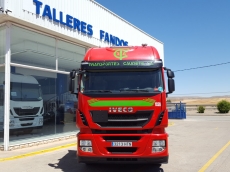 Cabeza tractora IVECO Hi Way AS440S46T/P, automática con intarder, del año 2013, con 332.243km, con 12 meses de garantía de cadena cinemática.