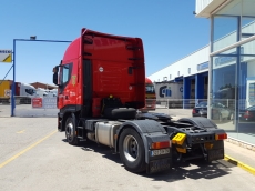 Cabeza tractora IVECO Hi Way AS440S46T/P, automática con intarder, del año 2013, con 332.243km, con 12 meses de garantía de cadena cinemática.