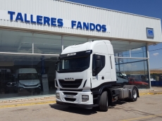 Tractor head IVECO Hi Way AS440S46T/P EEV, automatic with retarder, year 2013, with 429.802km.