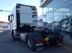 Tractor head IVECO Hi Way AS440S46T/P, automatic with retarder, adr, year 2014, with 215.815km.