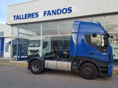 Cabeza tractora IVECO Hi Way AS440S46T/P EEV, automática con intarder, del año 2013, con 313.130km, con 12 meses de garantía de cadena cinemática.