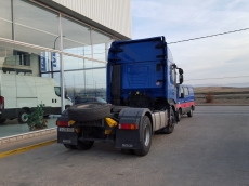 Cabeza tractora IVECO Hi Way AS440S46T/P EEV, automática con intarder, del año 2013, con 313.130km, con 12 meses de garantía de cadena cinemática.