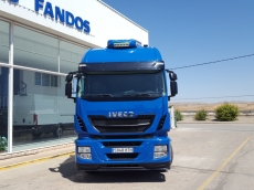 Cabeza tractora IVECO Hi Way AS440S46T/P EEV, automática con intarder, del año 2013, con 299.888km, con 12 meses de garantía de cadena cinemática.