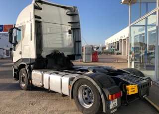 Tractor head IVECO Hi Way AS440S48T/P Euro6,, automatic with retarder, year 2014, with 360.070km.