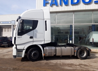 Tractor head 
IVECO Hi Way AS440S48T/P Euro6,
automatic with retarder, 
year 2015, 
with 644.190km.