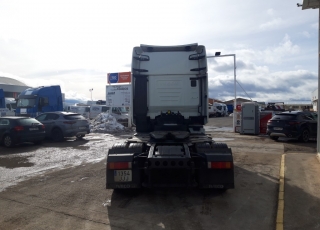 Tractor head 
IVECO Hi Way AS440S48T/P Euro6,
automatic with retarder, 
year 2015, 
with 644.190km.