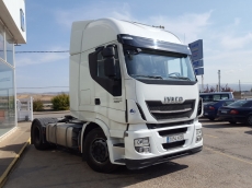 Tractor head IVECO Hi Way AS440S48T/P, Euro 6, automatic with retarder, year 2014, with 408.687km.