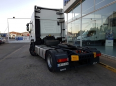 Tractor head IVECO Hi Way AS440S48T/P, Euro 6, automatic with retarder, year 2015, with 163.845km.