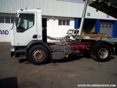 Cabeza tractora Renault 300.18T, 4x2, manual, fabricada en 1997, 463.900km