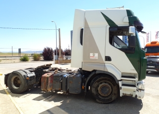 Tractor head Renault Premium 450.18T, 
automatic with retarder, 
with 1.495.209km year 2007.