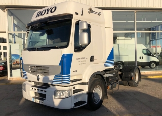 Cabeza tractora RENAULT PREMIUM 460.18T, automática con intarder, del año 2013, con 801.757km