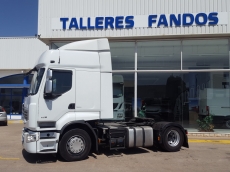 Tractor head RENAULT  PREMIUM 460.18 DXI, 4x2, automatic with retarder, 485.830km, year 2011.