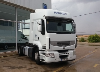 Cabeza tractora de ocasión marca Renault Premiun 450 DXI, automática con 1.289.646km.