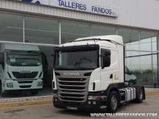 Tractor head Scania G400 automatic with retarder, year 2011, 595.262km with bed.