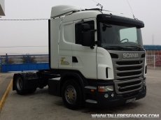 Tractor head Scania G400 automatic with retarder, year 2011, 595.262km with bed.