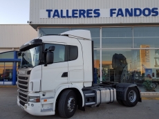 Tractor head Scania G400 automatic with retarder, year 2011, 344.728km with bed.
